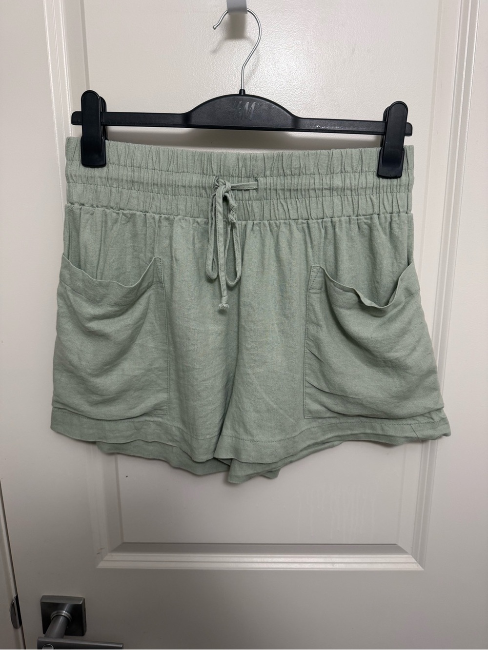 Indigo Rein Linen-Blend Shorts in size L